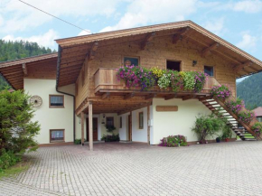 Charming Apartment with Shared Pool in Waidring Tyrol